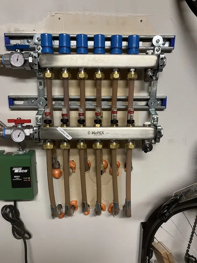 Plumber performing Leak Detection at a residential property in West Carson